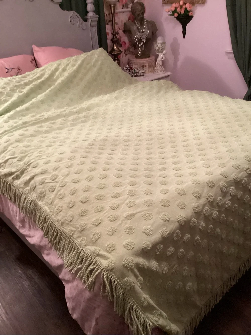 Vtg Sage Green Chenille Throw with Pom Dot Texture. Fringe edges.